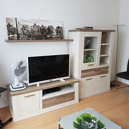 Apartment Am Kaiserplatz Düren - Eifel Esterno foto