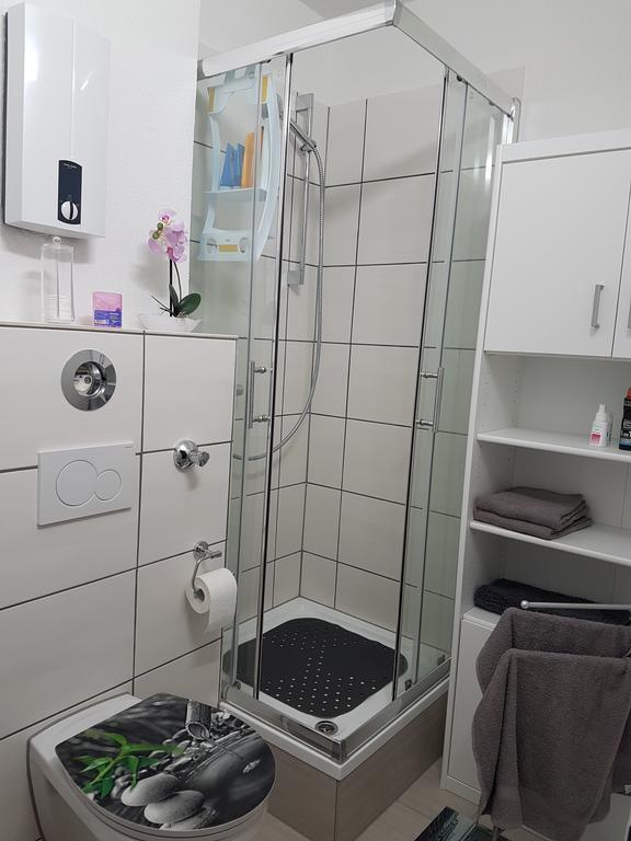 Apartment Am Kaiserplatz Düren - Eifel Esterno foto